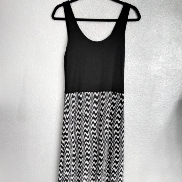 Vince Camuto Empire Waist Tank Dress With Chiffon Bottom  Size PS - Picture 1 of 3